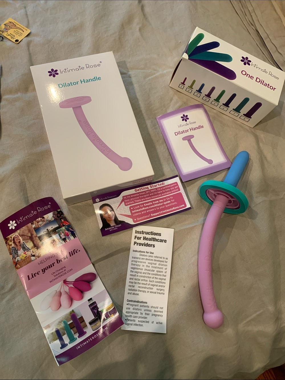 Intimate rose dilator